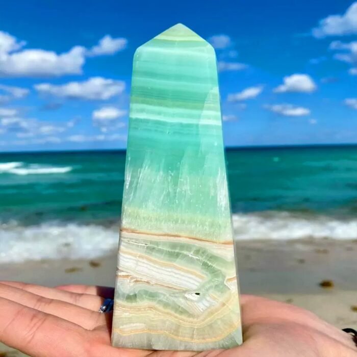 Natural Caribbean original stone single-sided sharp corner four-sided crystal - Image 5