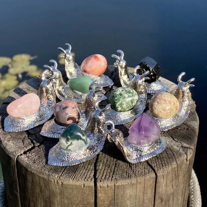 Natural crystal rolling stone snail ornaments - Image 2